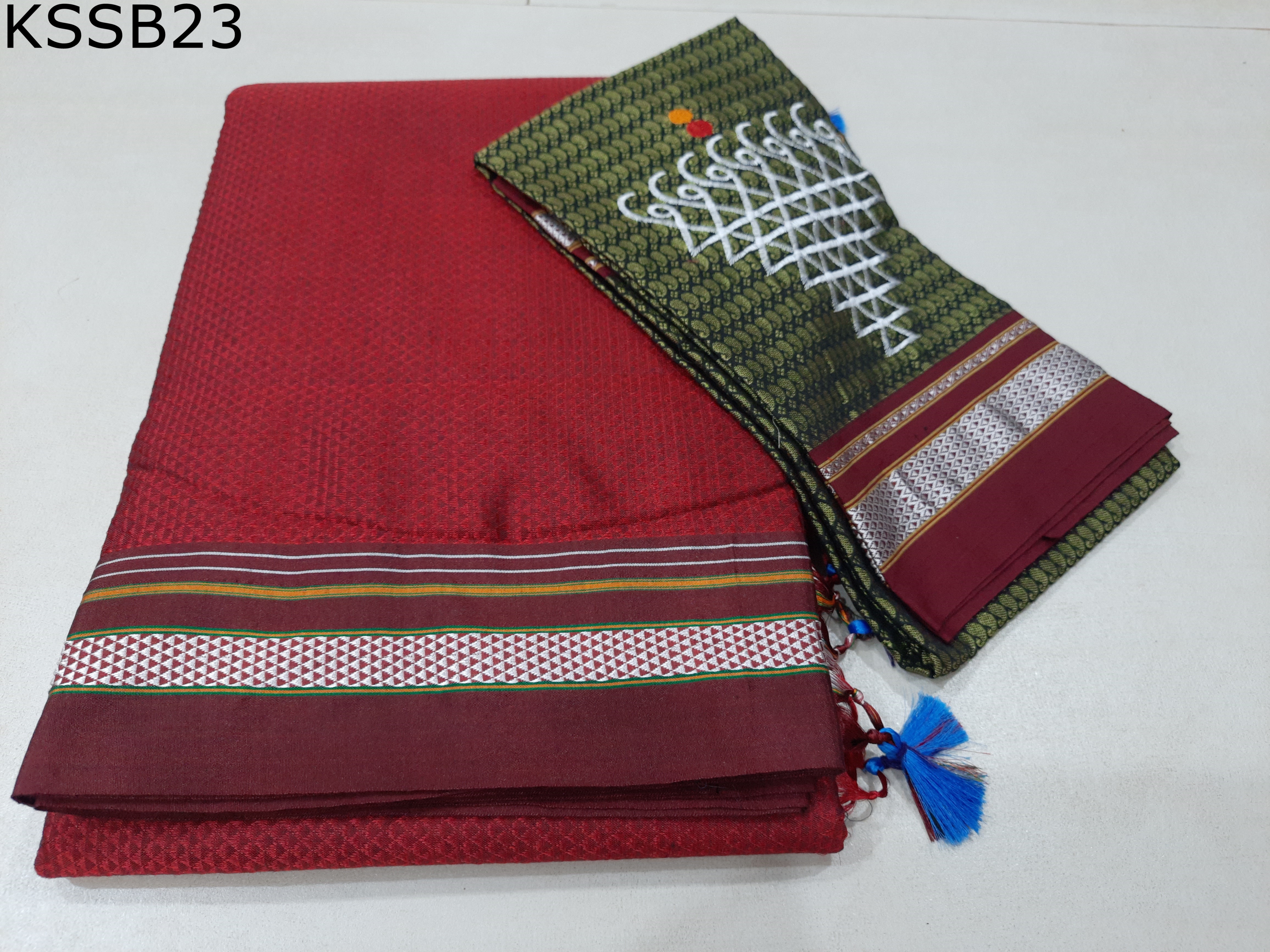 Khun Lining Pallu 