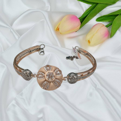 Ladies Bracelet/Kada