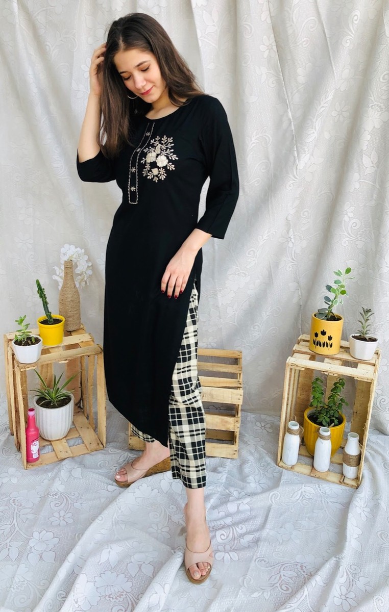 SUNSIM FASHION  - Monika - Rayon Slub Embroidery Straight Kurti With Pant