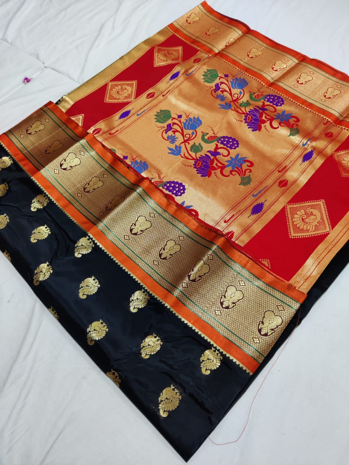 Kadiyal Paithani 02
