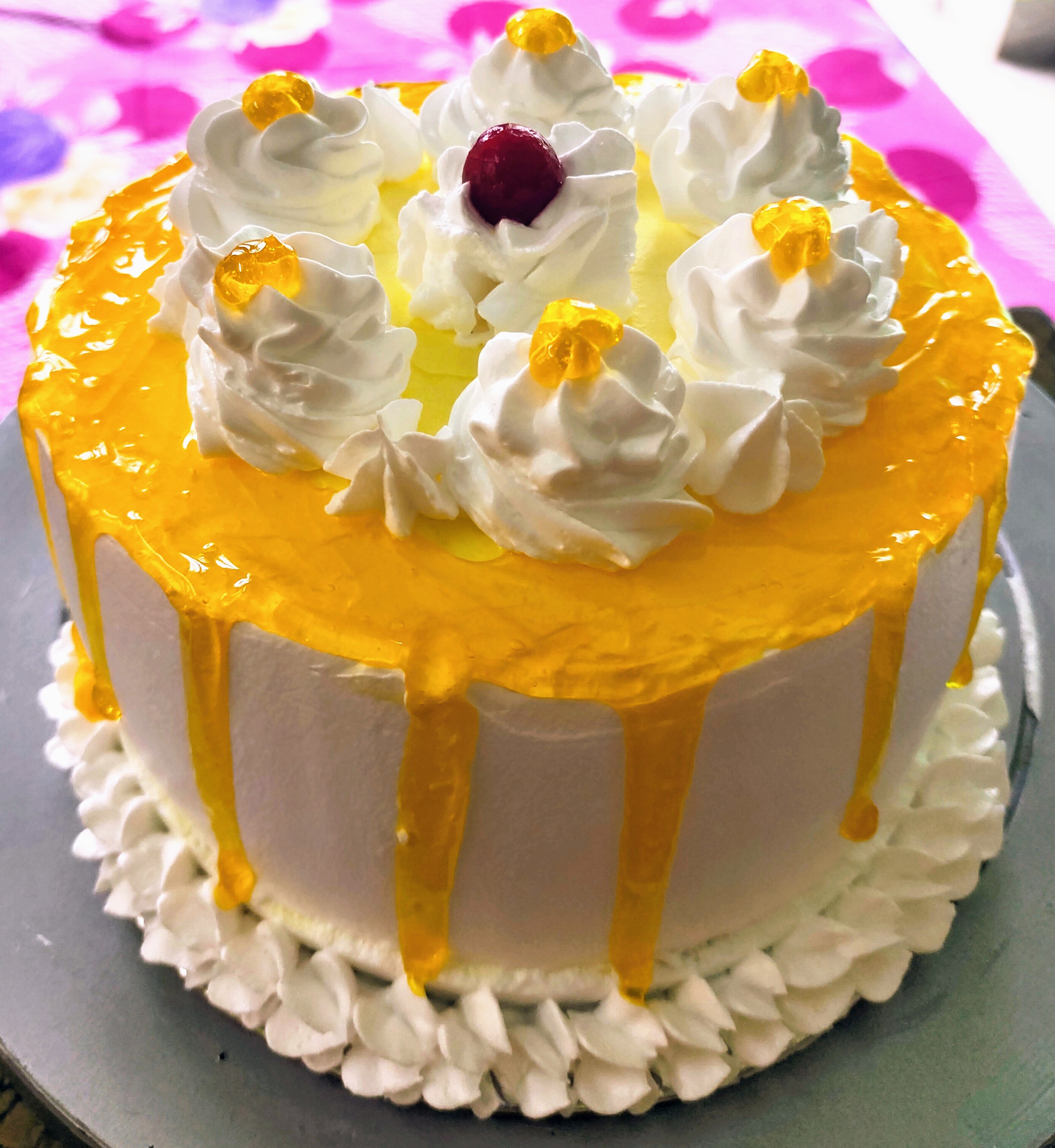 Pineapple cake