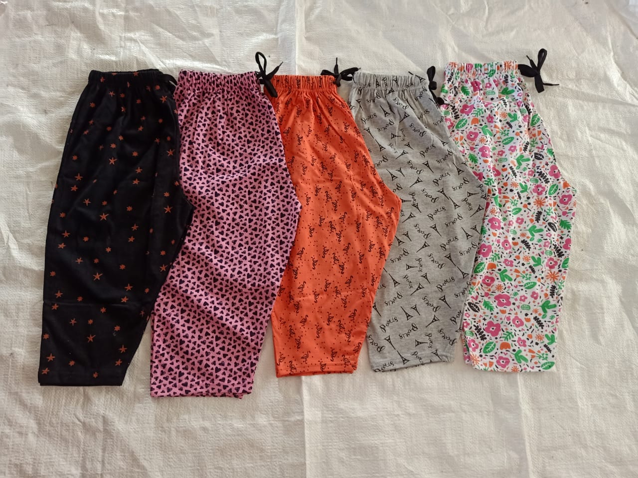 womens printed capri