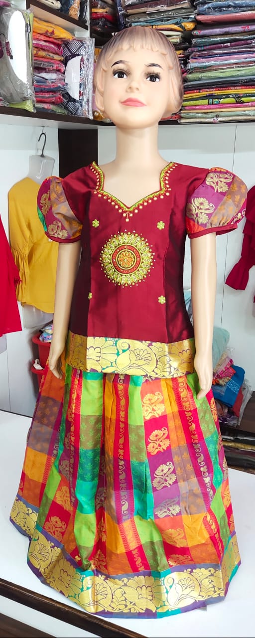 Pattu Pavada 