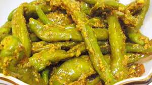 HARI MIRCH KUTA (हरी मिर्च कुट्टा)