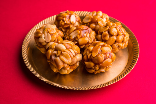 शेंगदाणा लाडू - Shengdana Ladoo