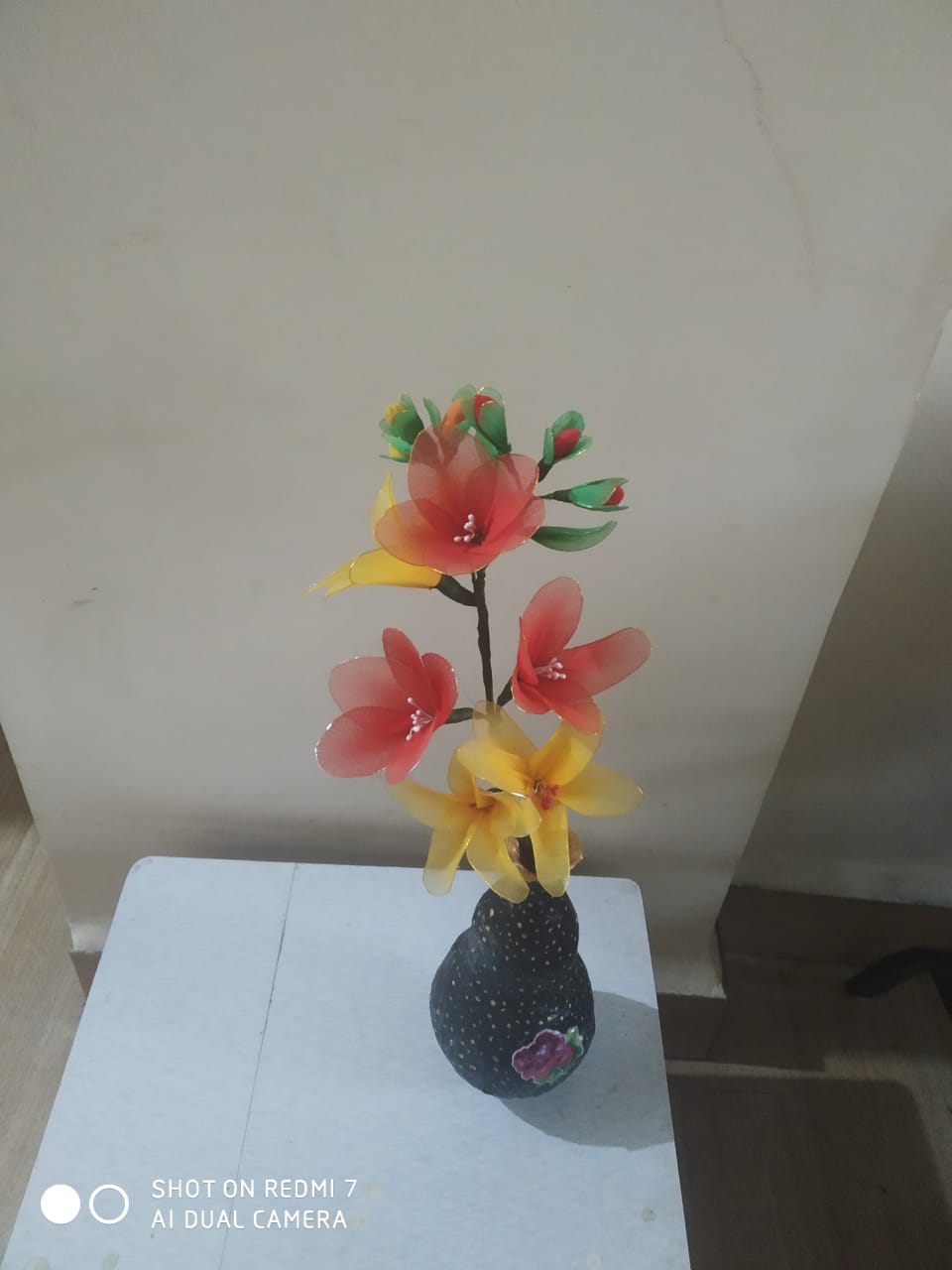 6 Flower & buds with Vaze