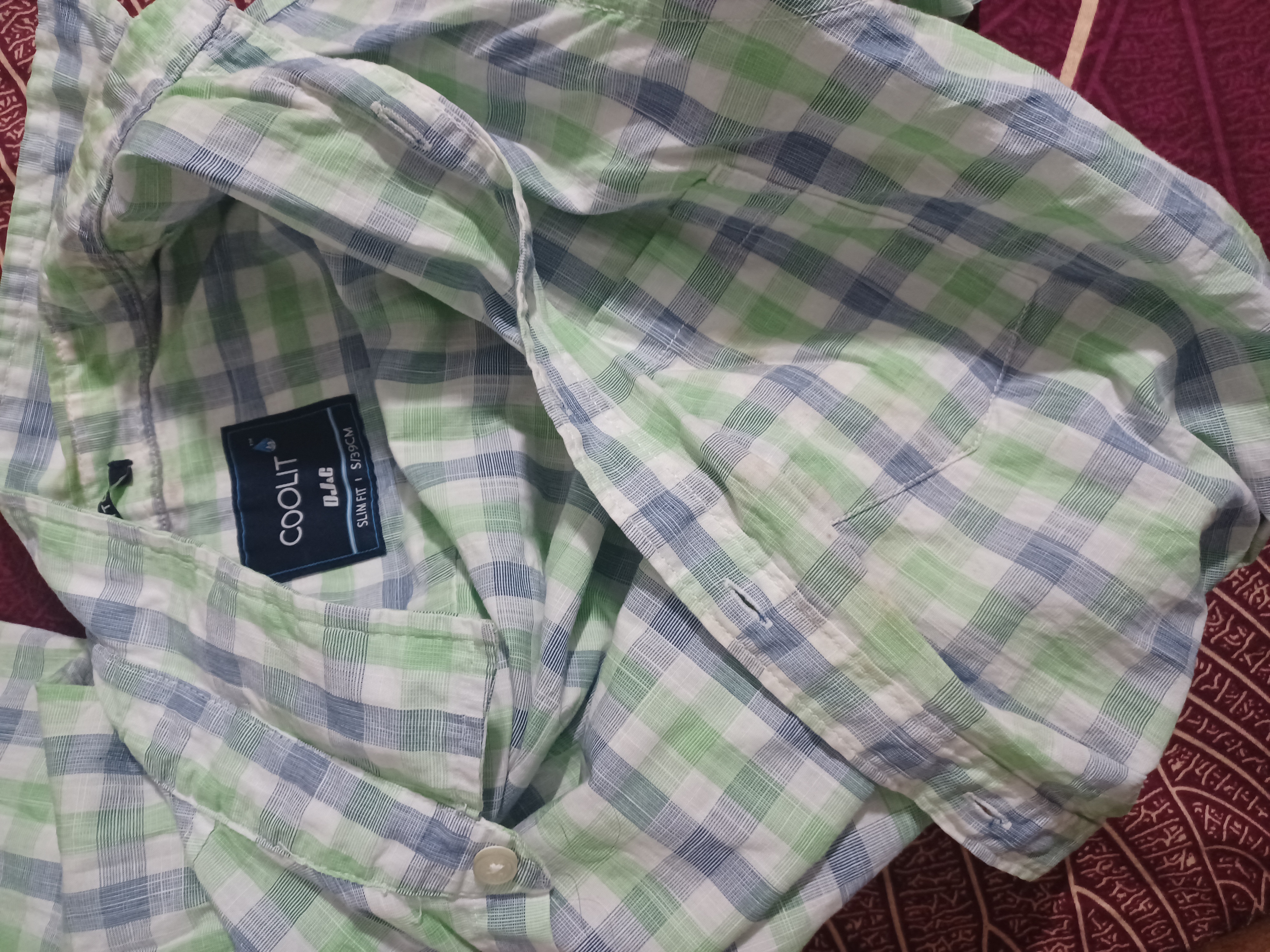 Coolit white blue shirt