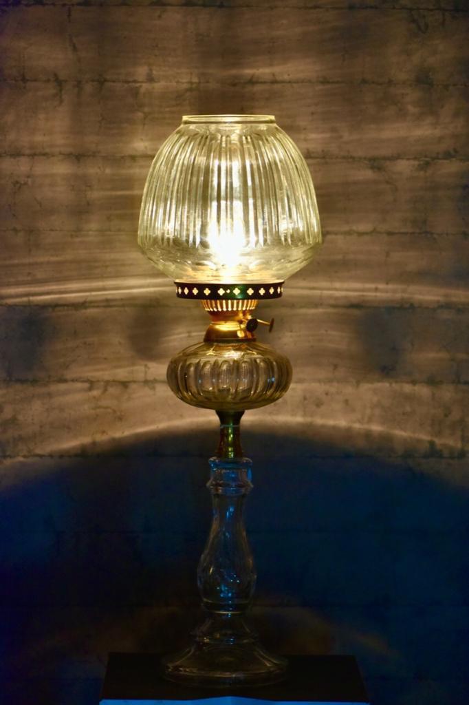 Table lamp