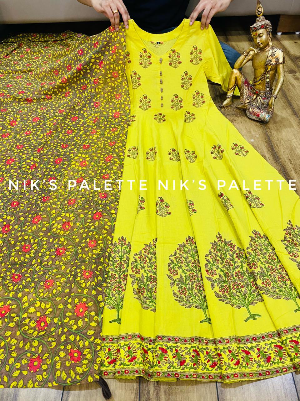   Premium cotton full flair anarkali gown with block print   *Kalamkari cotton dupatta *  Size   38 40 42 44  