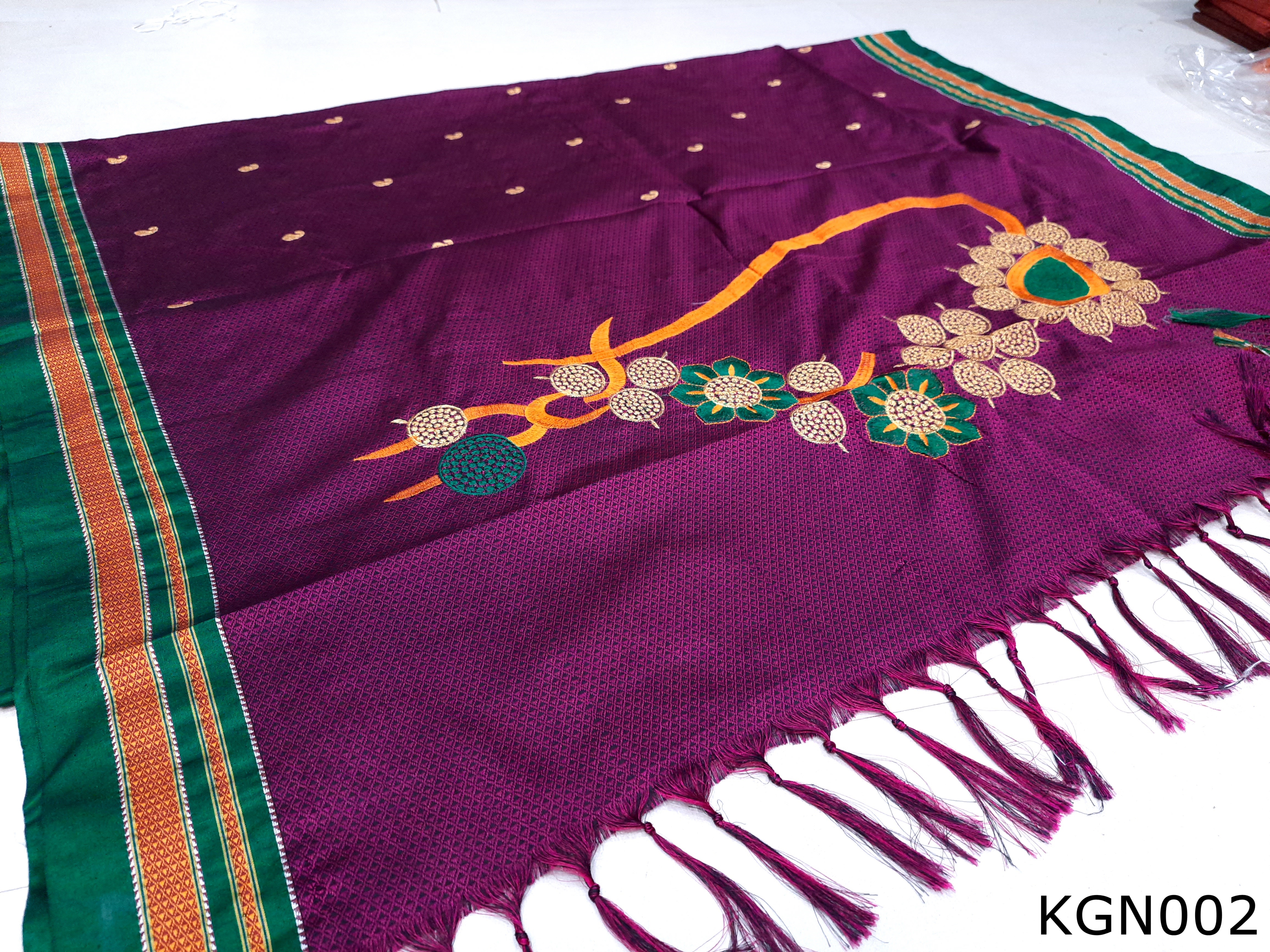 Khun Grand Nath Saree