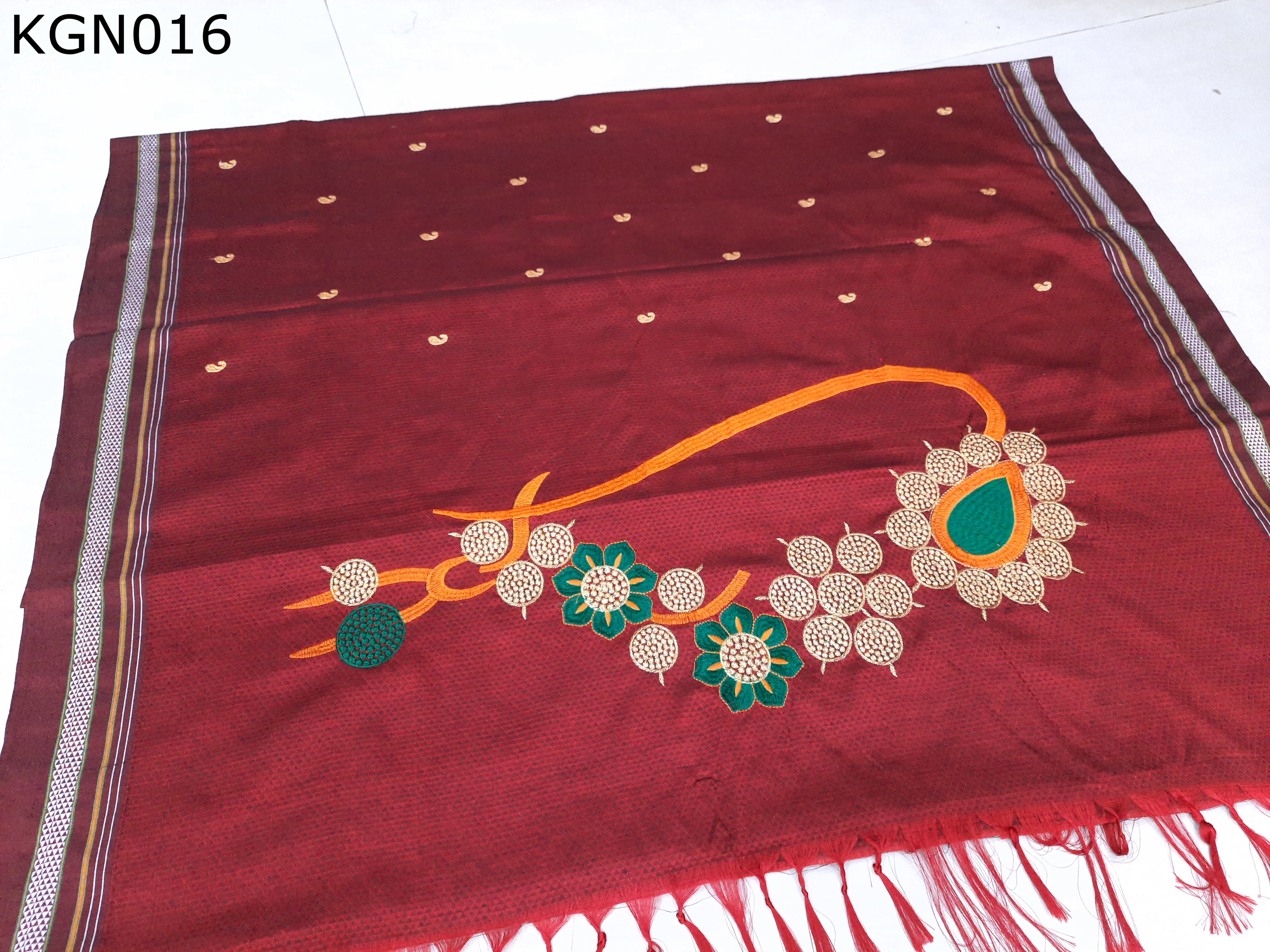 Khun Grand Nath Saree