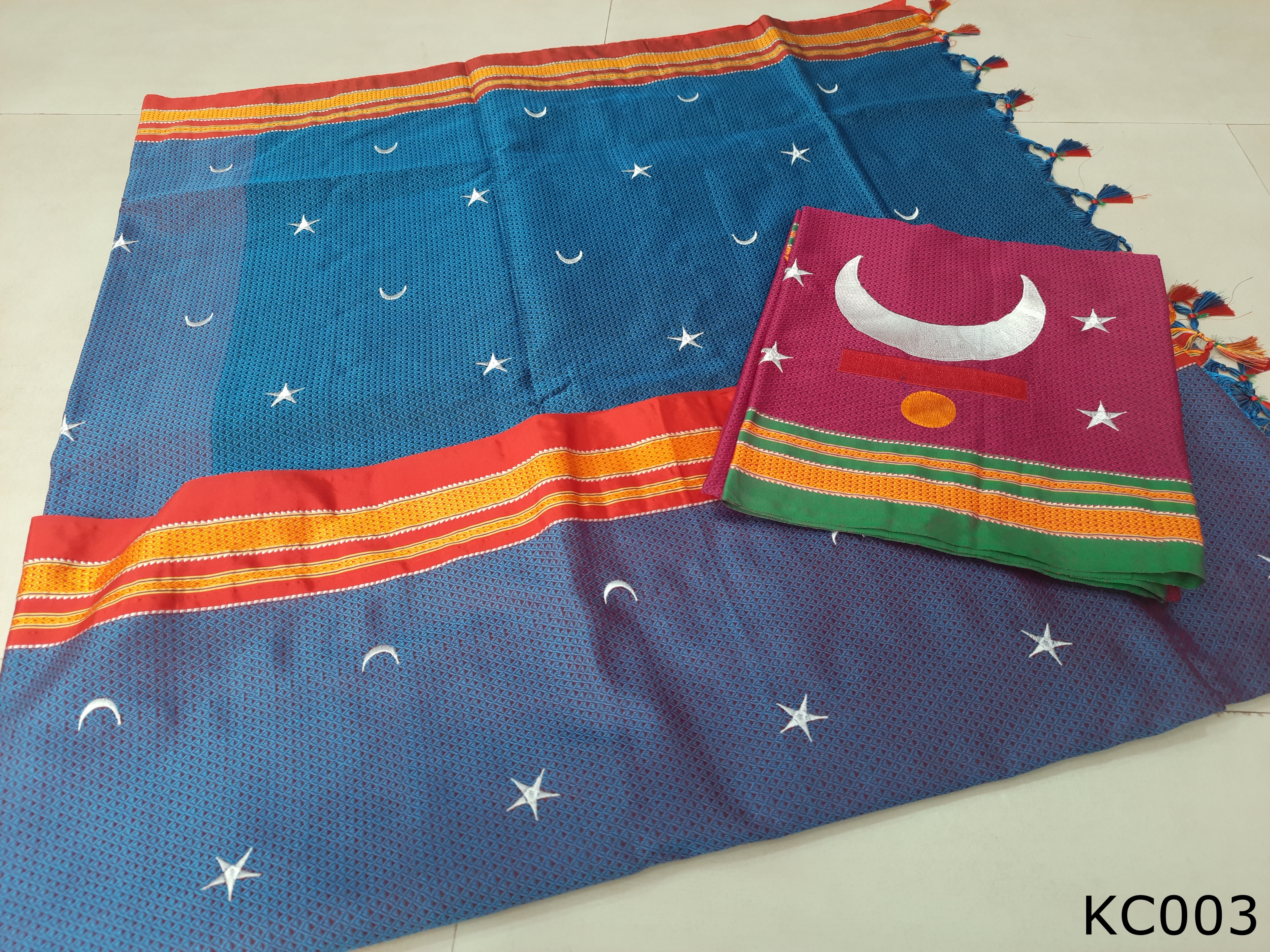 Khun Chandrasara Embroidery With Chandrasara Blouse