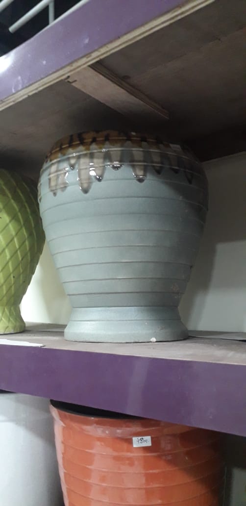 Ceramic pot (grey)