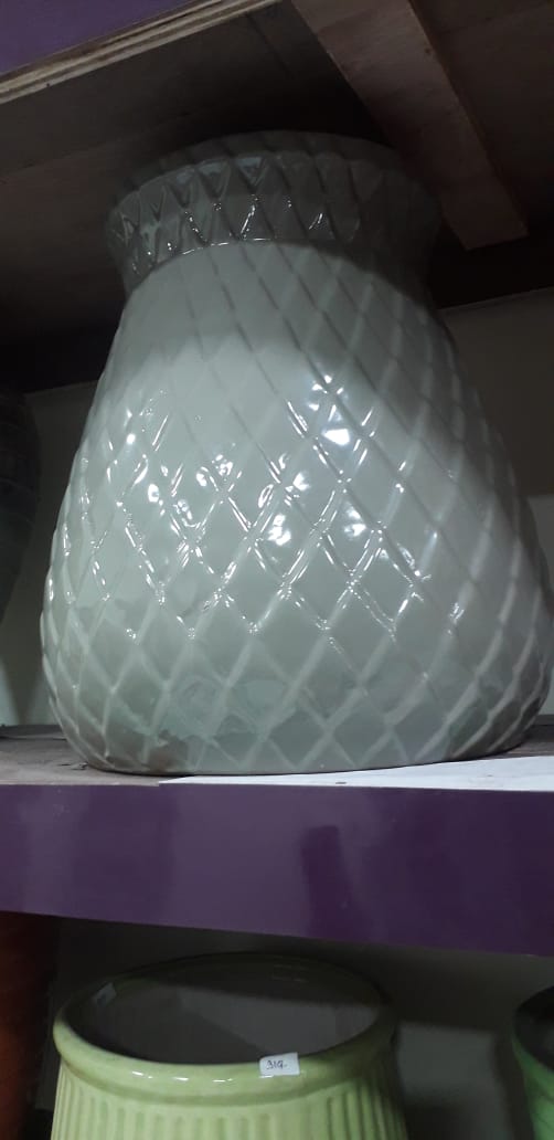 Ceramic pot ( grey)