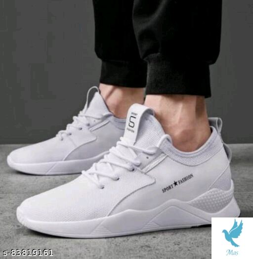 Mens white sports shoe