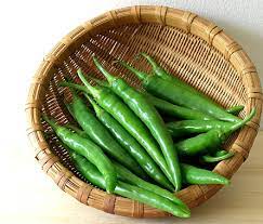 Green Chilli / हरी मिर्च / લીલા મરચા (Per 500 Grams)