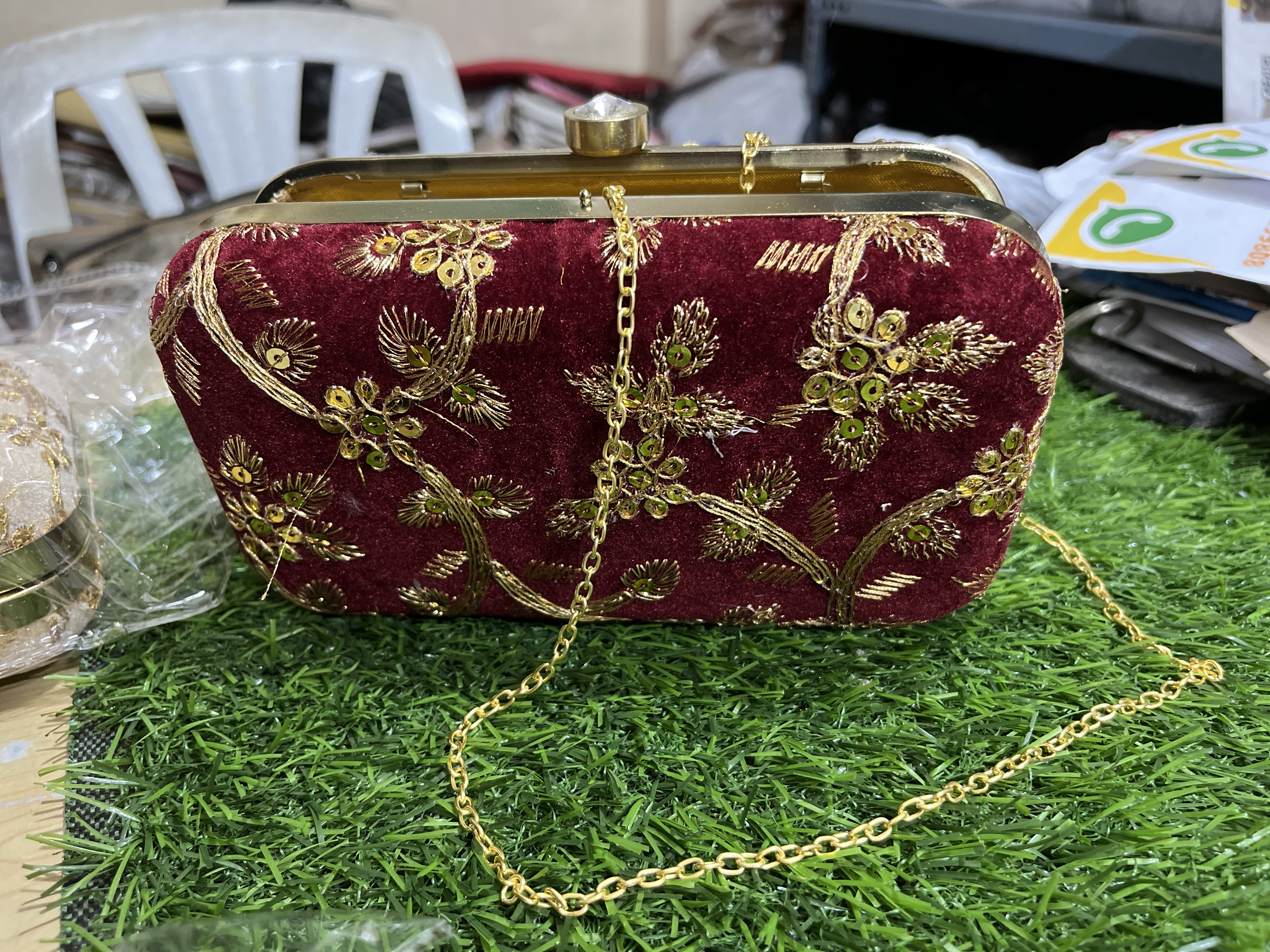 FANCY MAROON CLUTCH