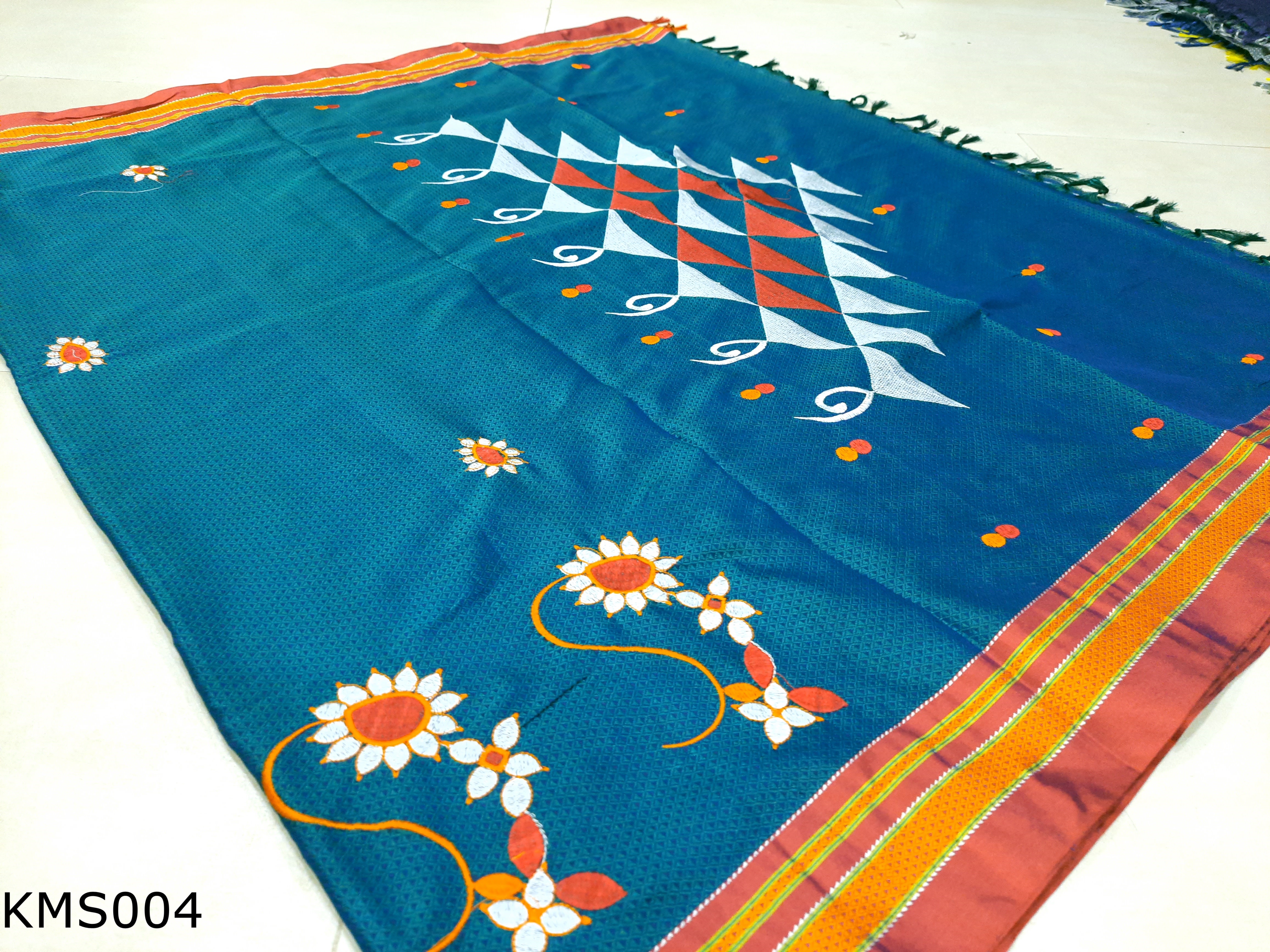 Khun Grand Saraswati Pallu
