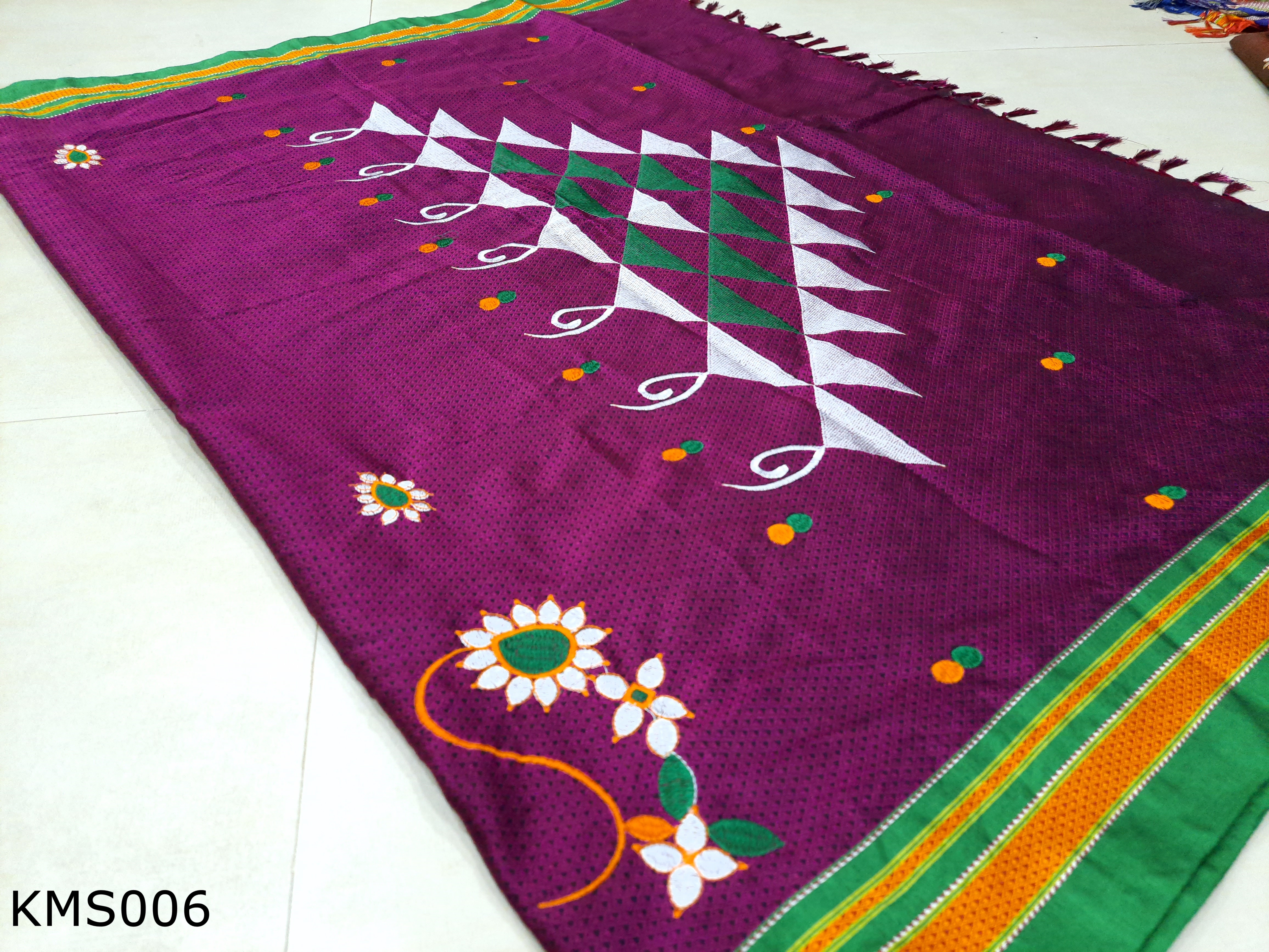 Khun Grand Saraswati Pallu