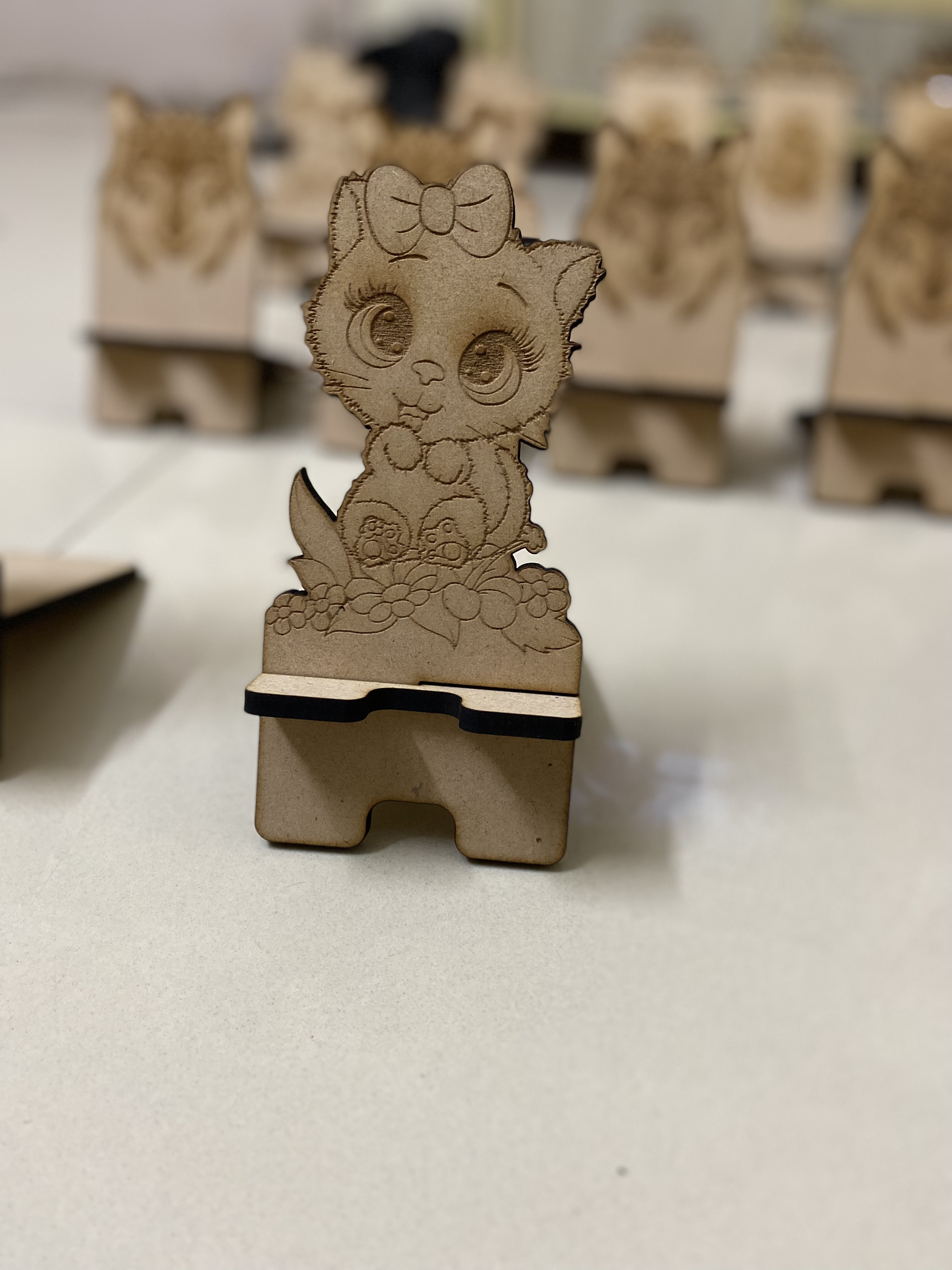 Phone Stand Cute Cat Laser cut MDF