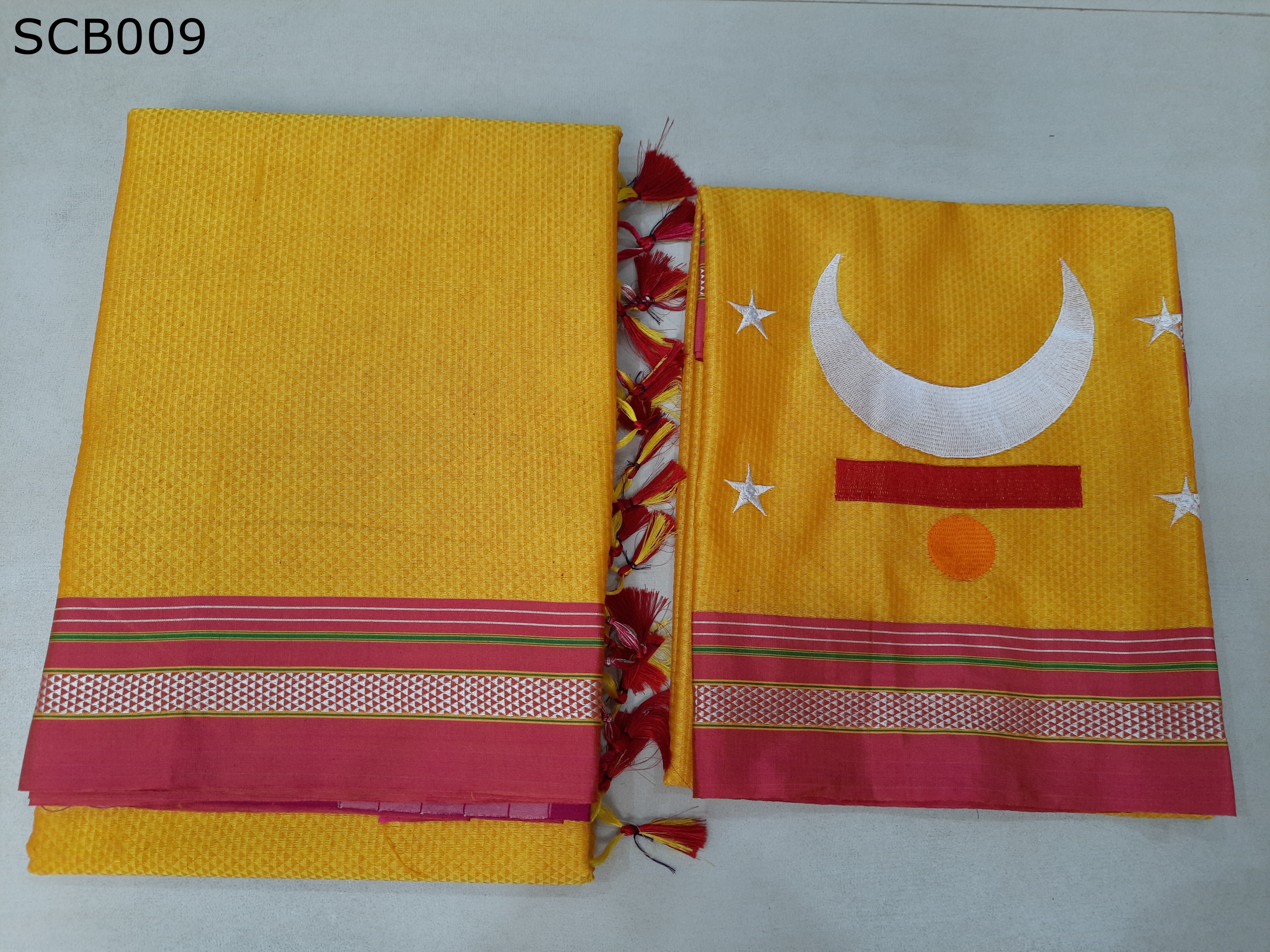 Khun Lining Pallu With Chandrasara Blouse