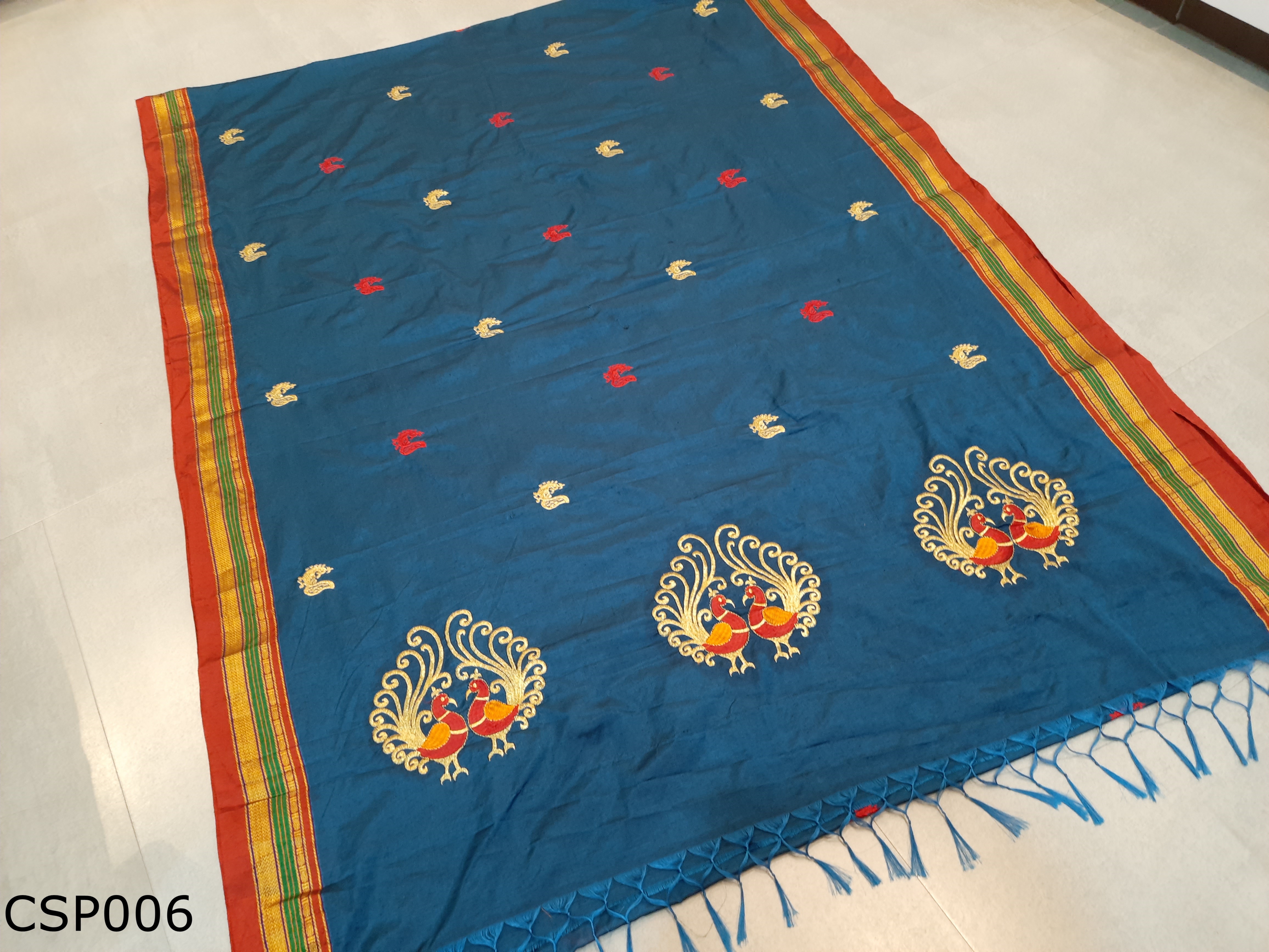 Beautifull More Embroidery On Pallu