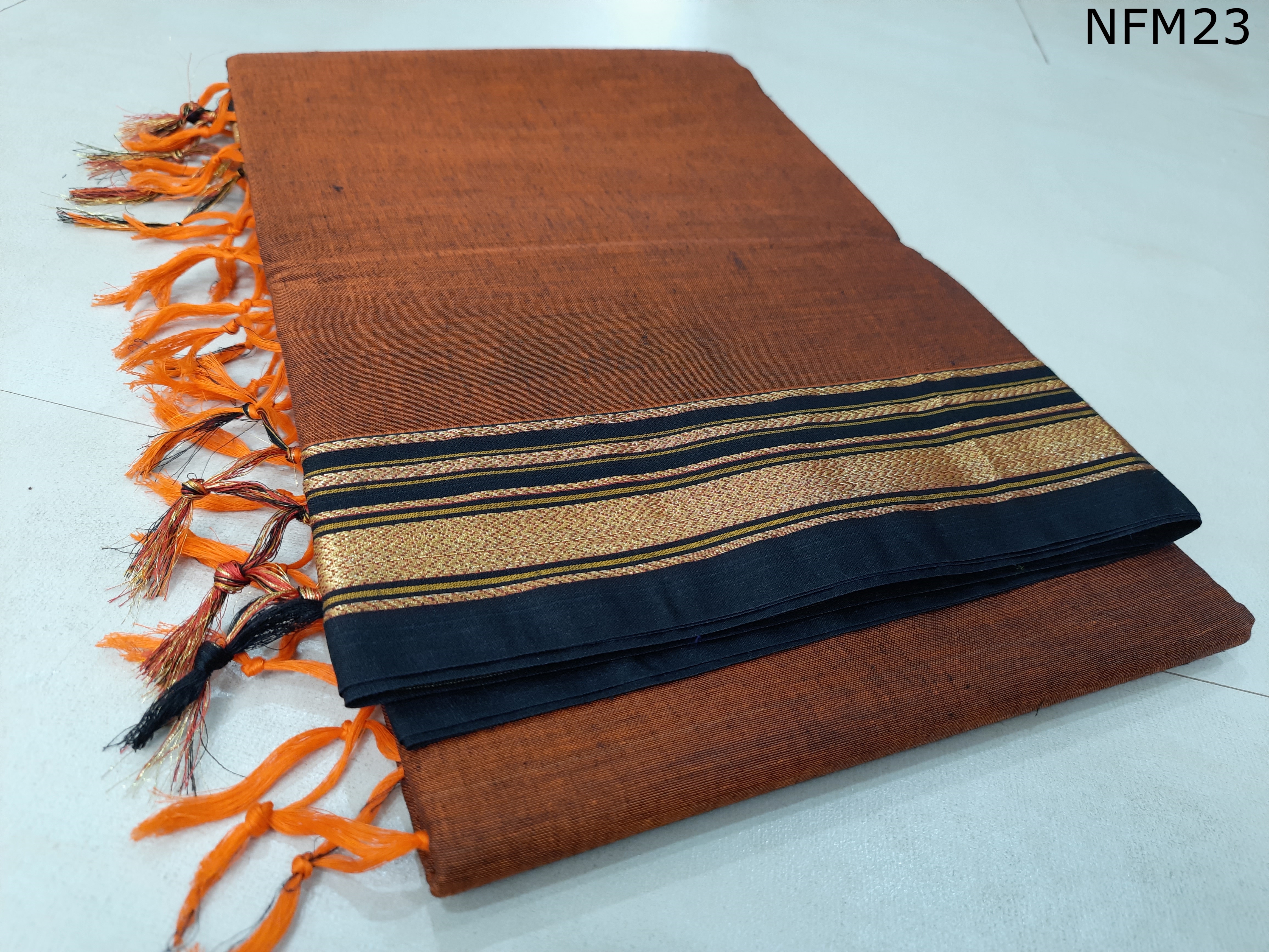 NarayanPeth Cotton Saree
