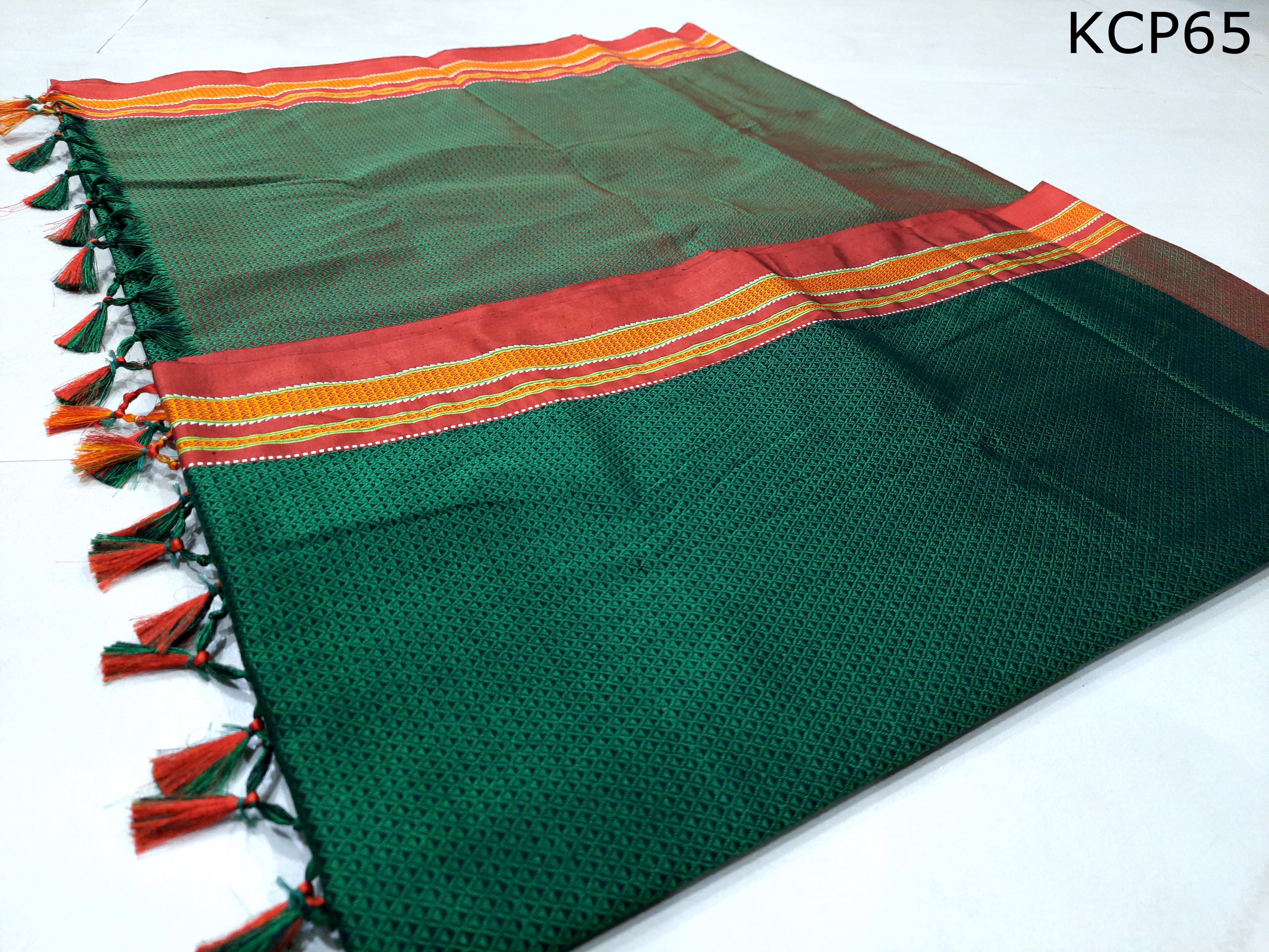 Khun Contrast Saree