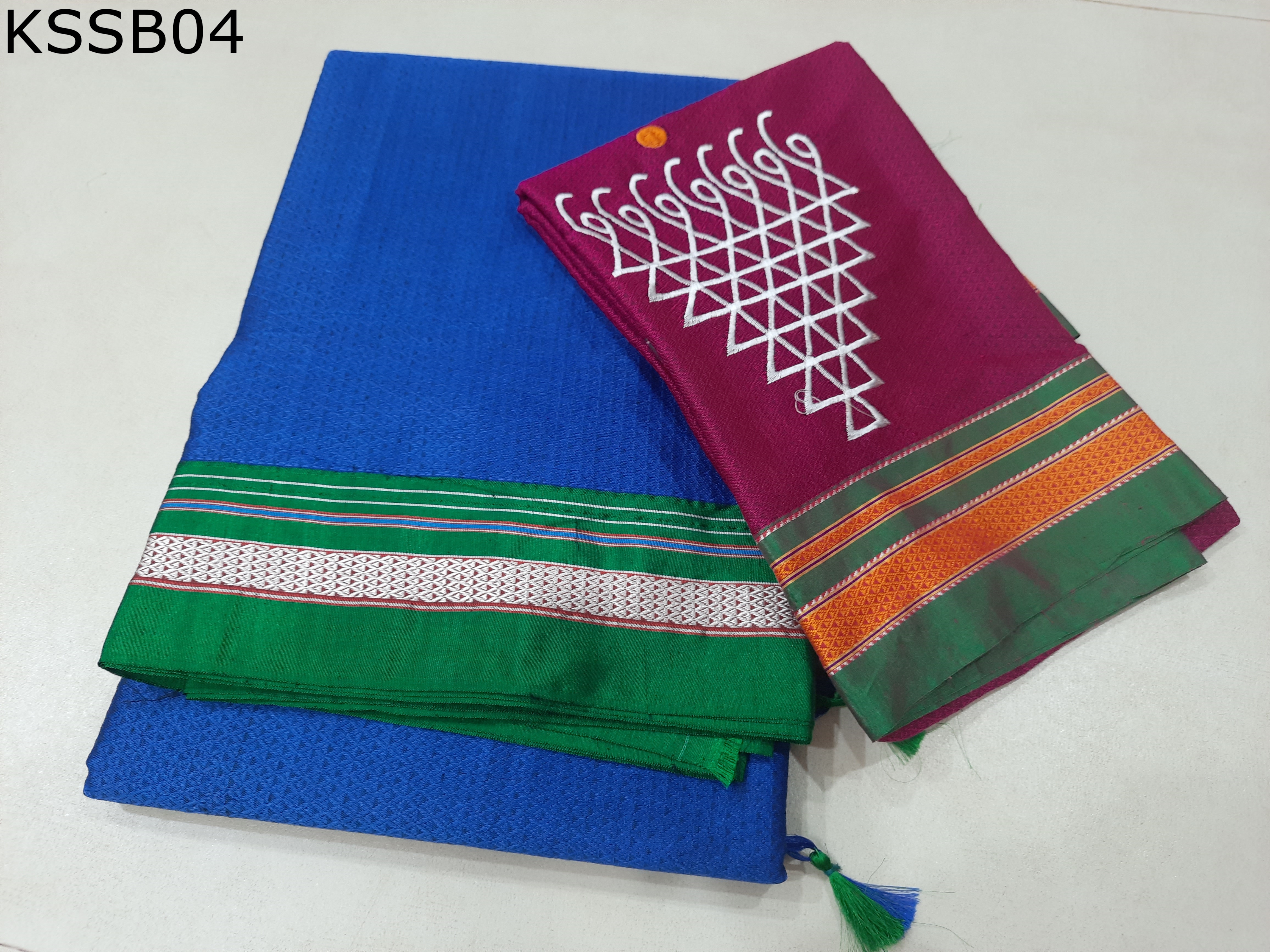 Khun Lining Pallu