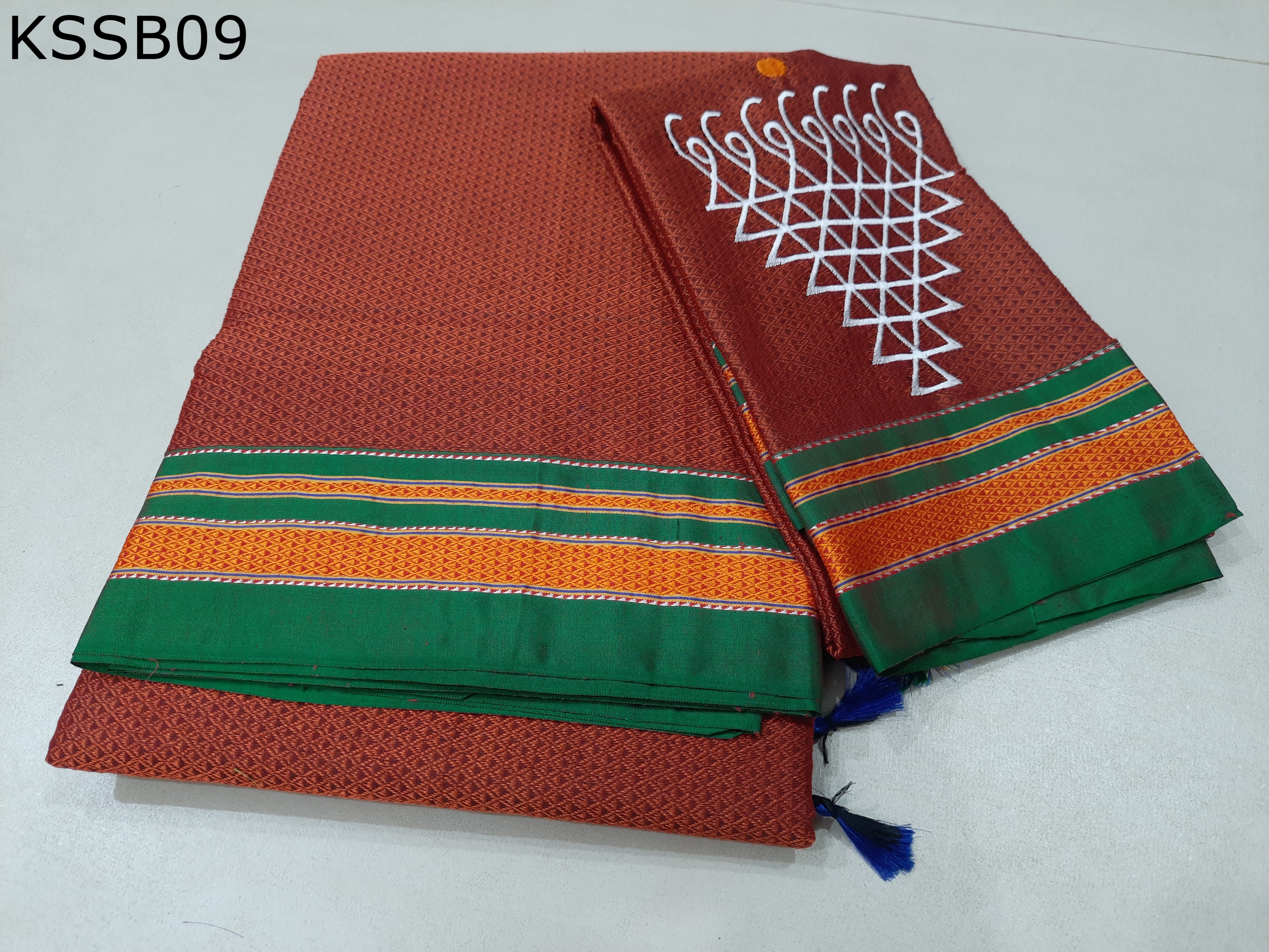 Khun Lining Pallu
