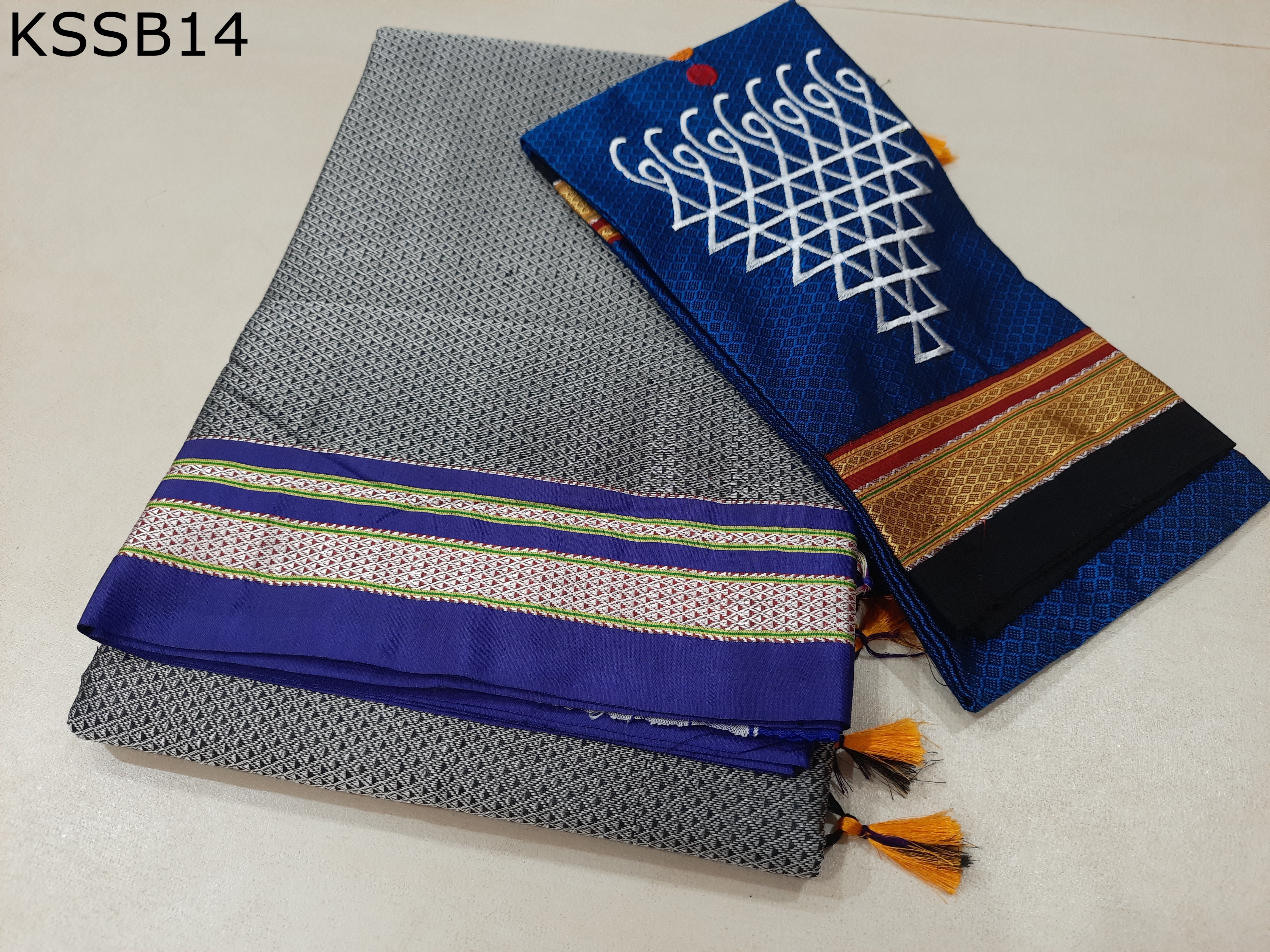 Khun Lining Pallu